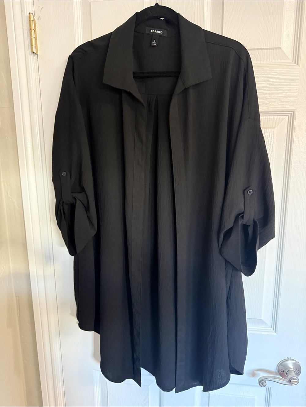 torrid Black Button-Tab Sleeve Casual Shirt